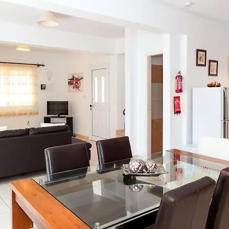 Villa Cypriana Protaras